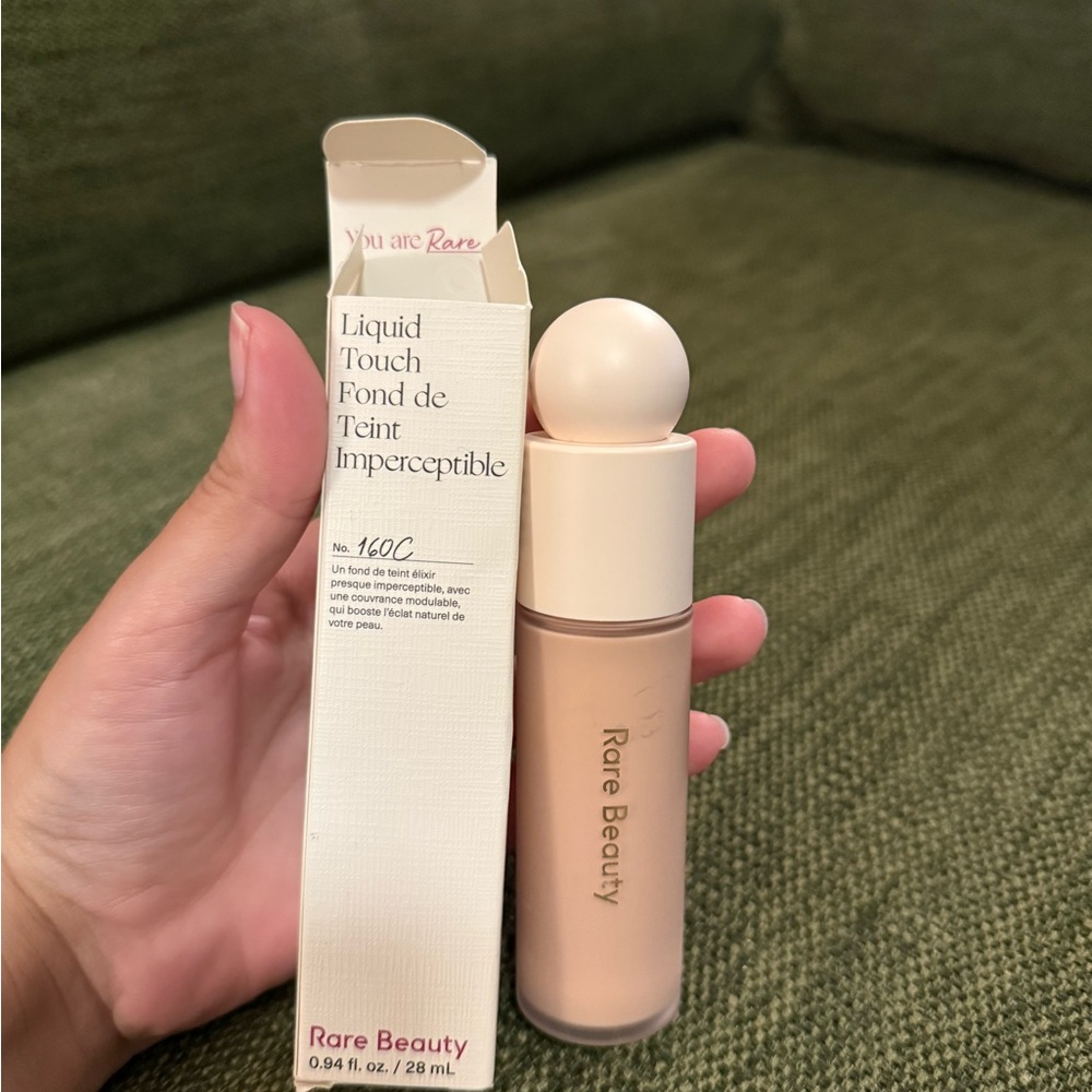 Rare Beauty Liquid Touch Foundation - 160C